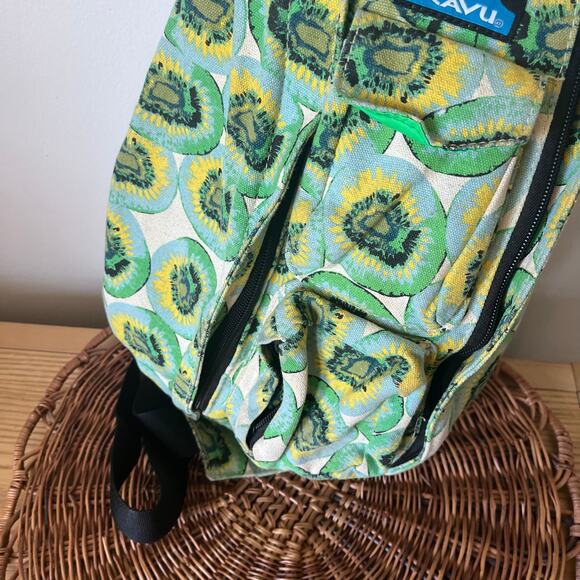 KAVU Rope Sling Bag Kiwi Print Backpack Hiking Travel Outdoor Adjustable Strap - Picture 2 of 10